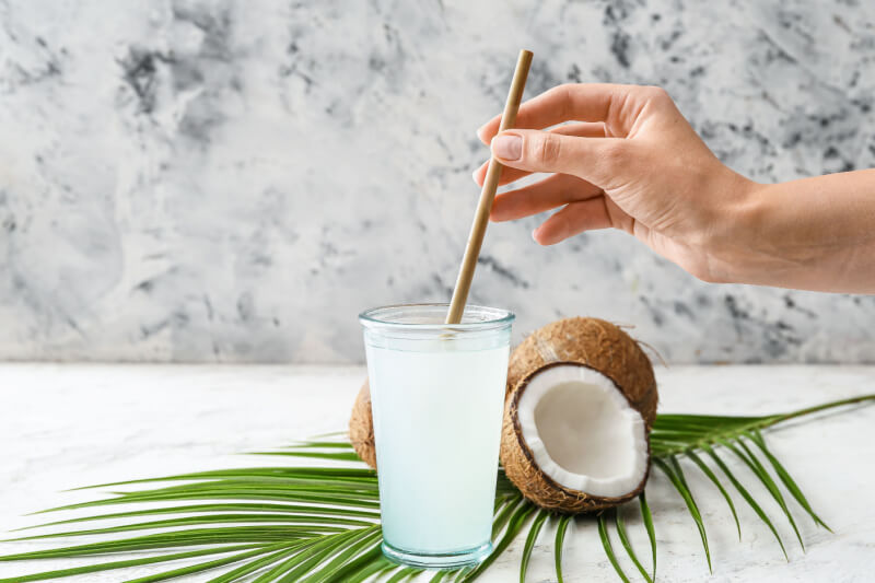 10 Amazing Health Benefits Of Coconut Water, 10 Amazing Health Benefits Of Coconut Water